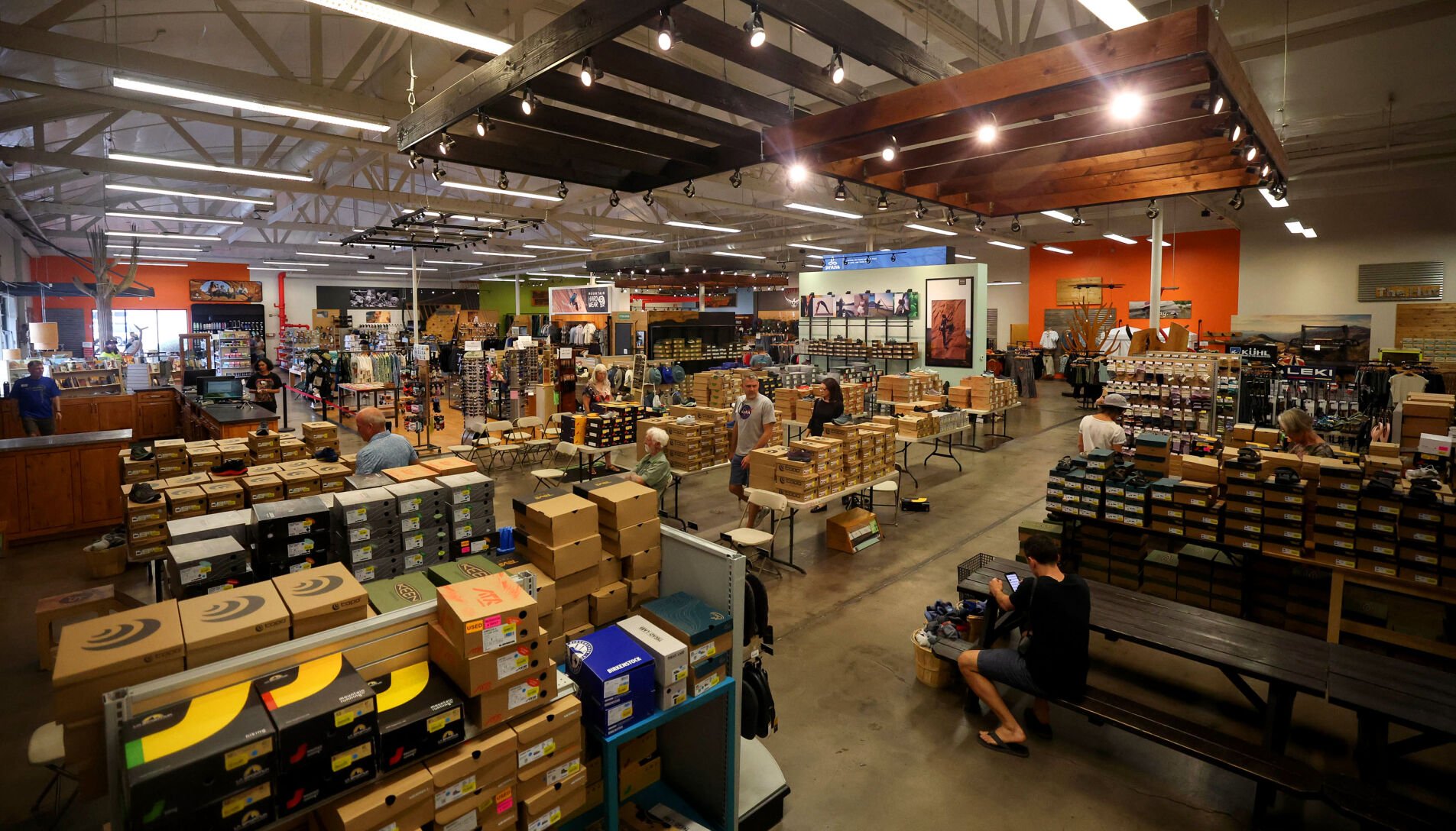 Summit Hut closing sale